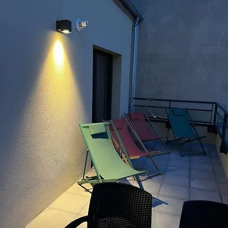 La Plagerie Front De *